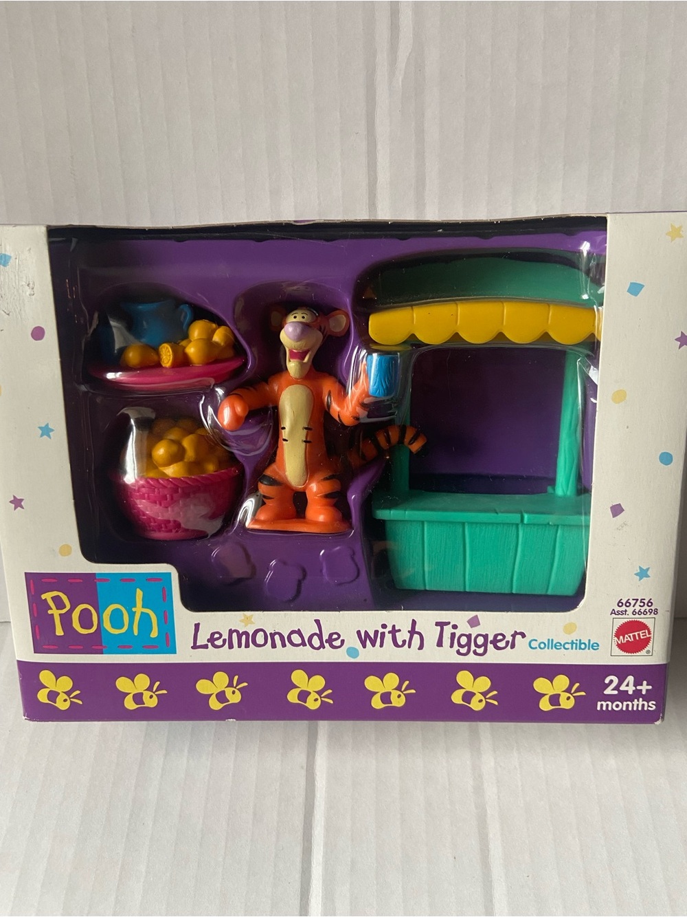 Mattel Pooh Lemonade Playset with Tigger - Orange, Green & Yellow